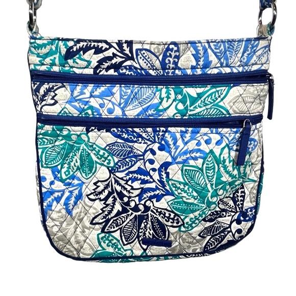 Vera Bradley Santiago Pattern Triple Zipper Hipster Crossbody Purse - Picture 4 of 11